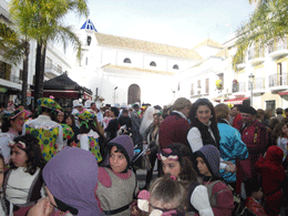 La cabalgata de carnaval en la Plaza Baja