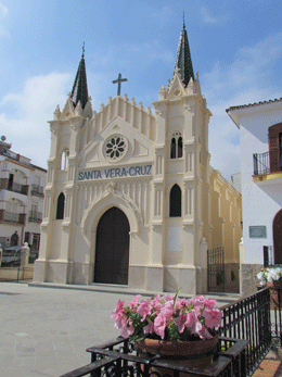 Ermita Santa Vera Cruz con flores